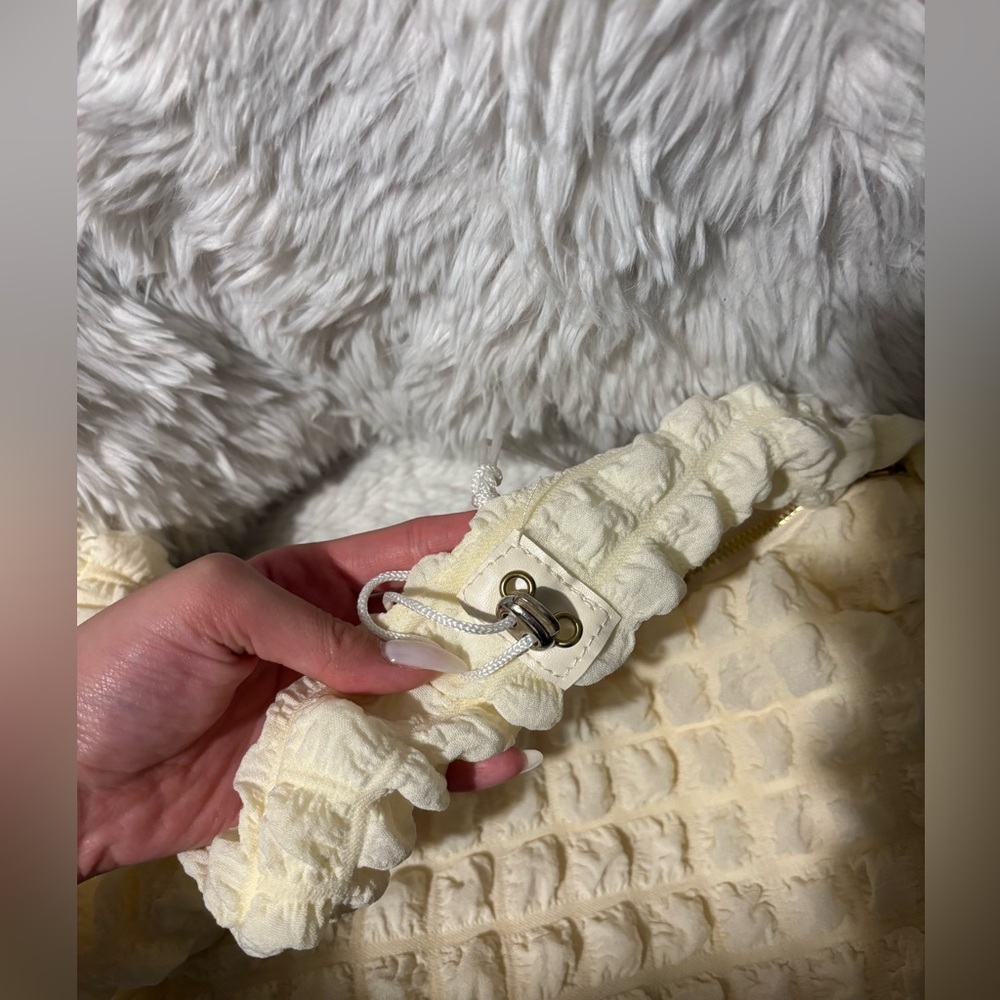 Cream Textured bag with Ruffled Straps - Picture 2 of 3